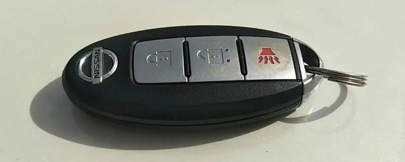 日产奇骏钥匙没电怎么开门 东风日产奇骏钥匙没电了怎么办