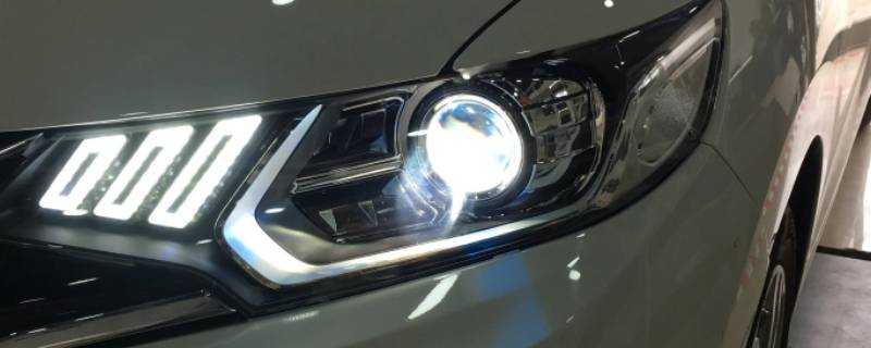 飞度灯光怎么打开（飞度近光灯怎么打开）