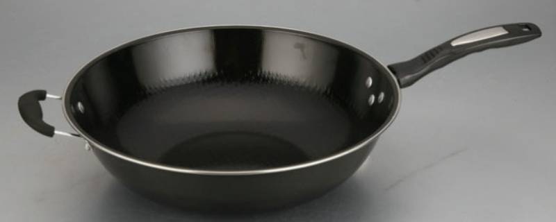 锅底有白色斑怎么去除 铁锅底有白色斑怎么去除