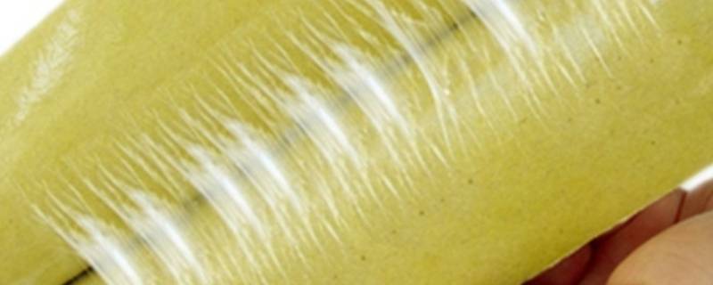 衣服弄上粘蝇胶怎么办（衣服粘上粘蝇板的胶该怎么办）