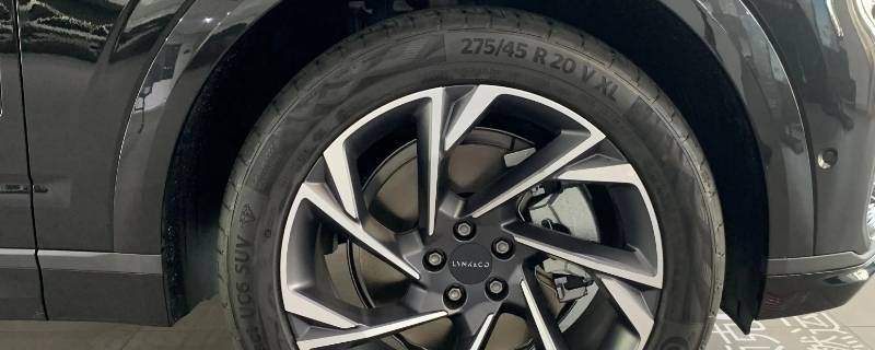 领克02轮胎型号规格（领克02轮胎尺寸）