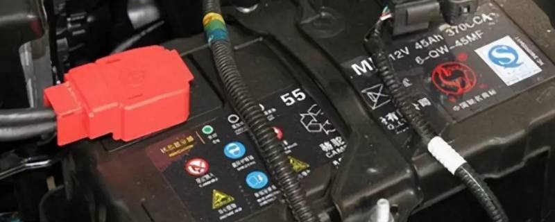 汽车更换电瓶步骤(汽车更换电瓶的步骤)