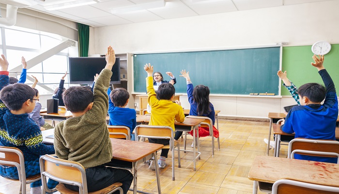 小学成长足迹怎么写