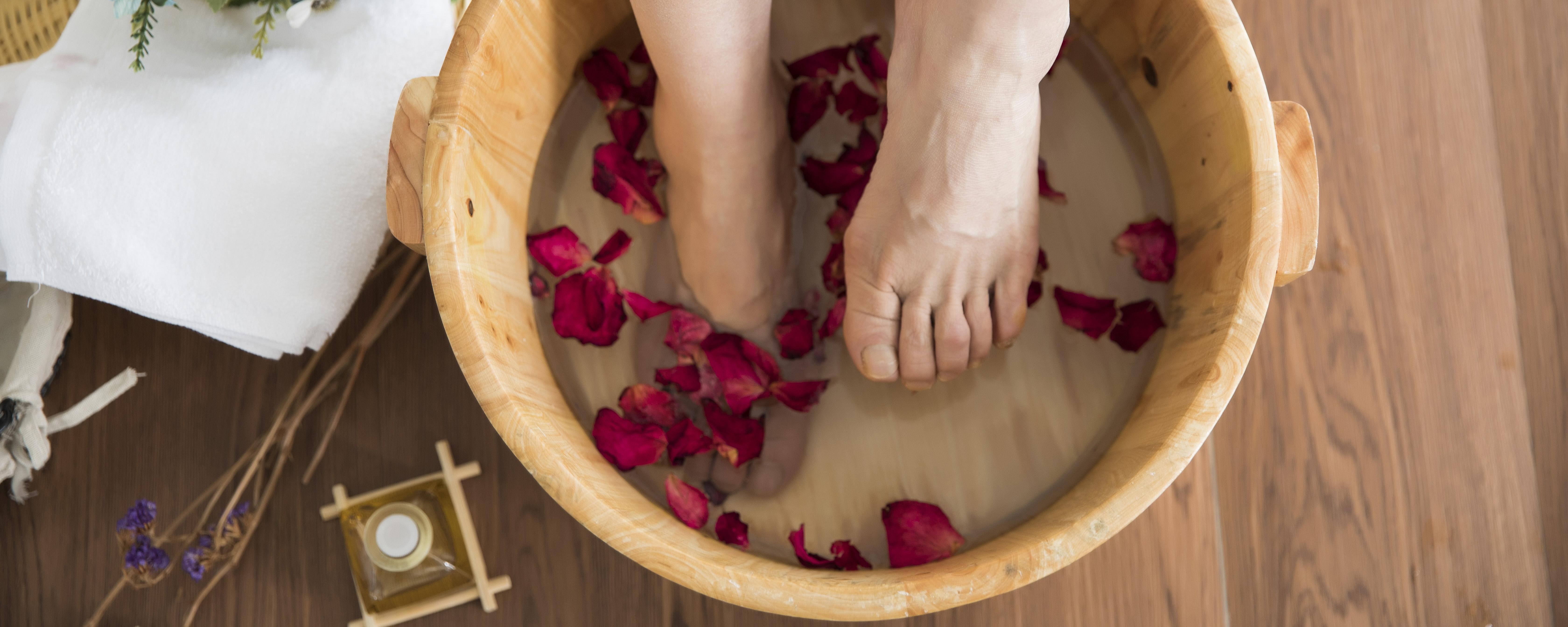 泡脚去湿气用什么泡最好 泡脚去湿气用什么泡最好的