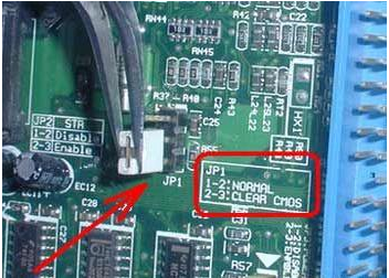 怎样对CMOS进行放电来恢复BIOS出厂设置 cmos放电后所有的设置信息将全部丢失