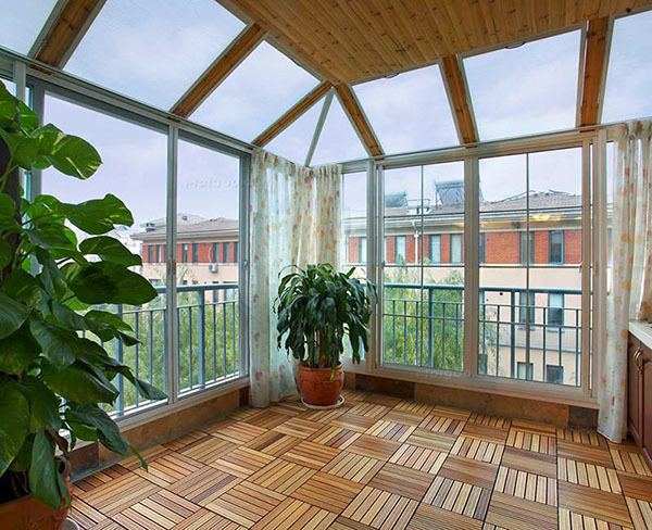 阳台该不该铺贴墙砖（阳台装修墙面是否一定要贴墙砖）