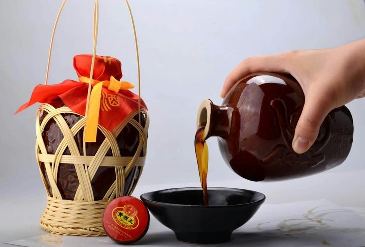 快来和我一起看看黄酒适合女生喝吗? 快来和我一起看看黄酒适合女生喝吗?