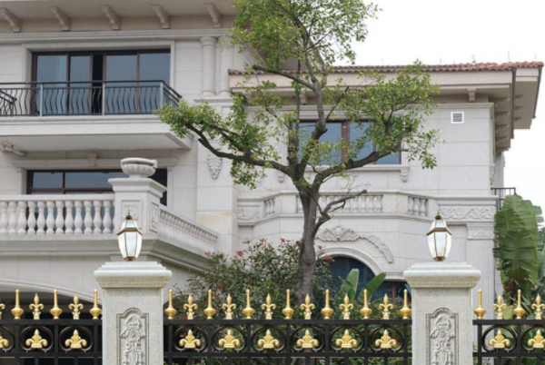 别墅阳台护栏设计 阳台护栏什么材料好 别墅阳台护栏设计 阳台护栏什么材料好