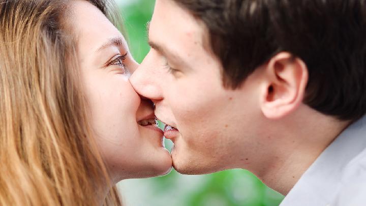 婚姻中哪些老公最容易被伤害(最伤老公的三种行为)