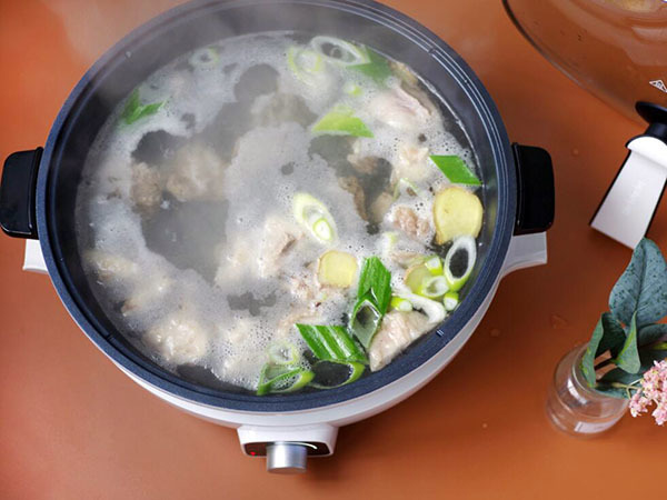 美的电火锅哪个型号好 美的电火锅最新款