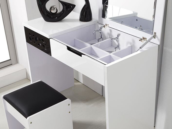 梳妆台价格是多少（梳妆台价格是多少钱）