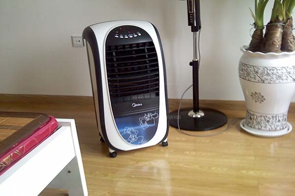 冷风扇制冷效果怎么样 冷风扇和空调的区别 冷风扇什么牌子好 冷风扇制冷效果怎么样 冷风扇和空调的区别 冷风扇什么牌子好