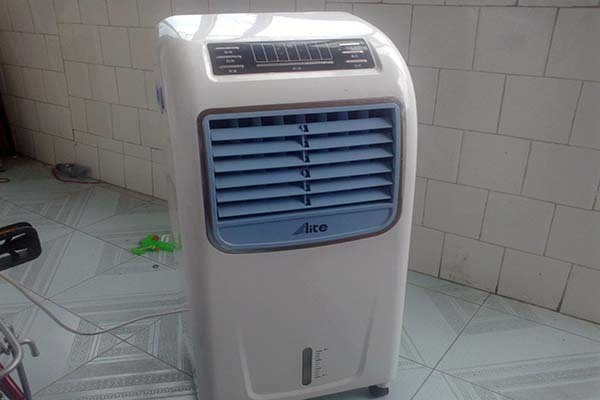 冷风扇制冷效果怎么样 冷风扇和空调的区别 冷风扇什么牌子好 冷风扇制冷效果怎么样 冷风扇和空调的区别 冷风扇什么牌子好