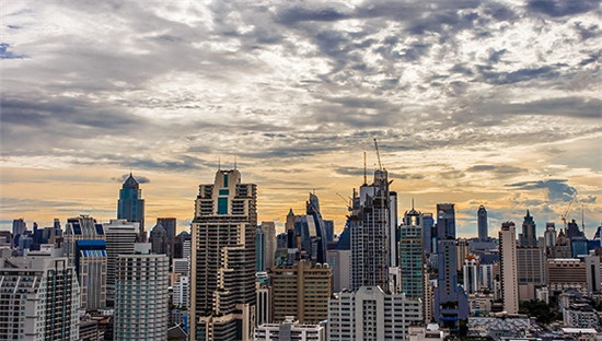 房价开始下跌*消息:房价走势会下降吗?专家说出了真相?未来五年内房价可能会翻番! 房价开始下跌*消息:房价走势会下降吗?专家说出了真相?未来五年内房价可能会翻番!