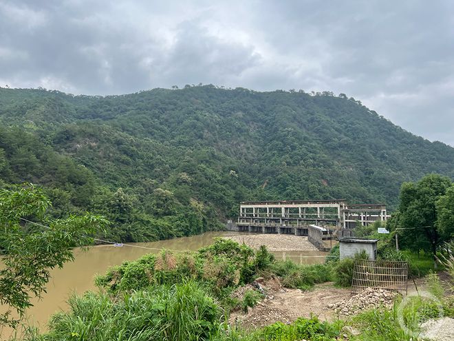 福建龙岩四名干部落水失联，下游47公里车程水电站附近发现一具遗体   