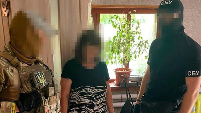   乌国家安全局宣布挫败暗杀泽连斯基图谋，“当场”抓捕女子  