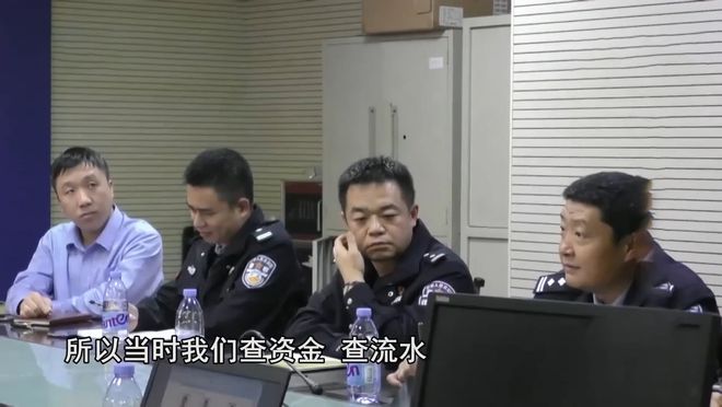 广东下岗工人全款买豪车购数吨纸张 警方调查牵出大案