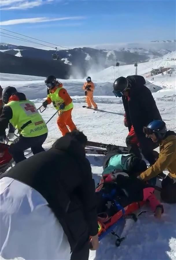 顶级女教练殒命滑雪场：圈内都叫她“萍神”，男友称会发布事故原因和详细过程