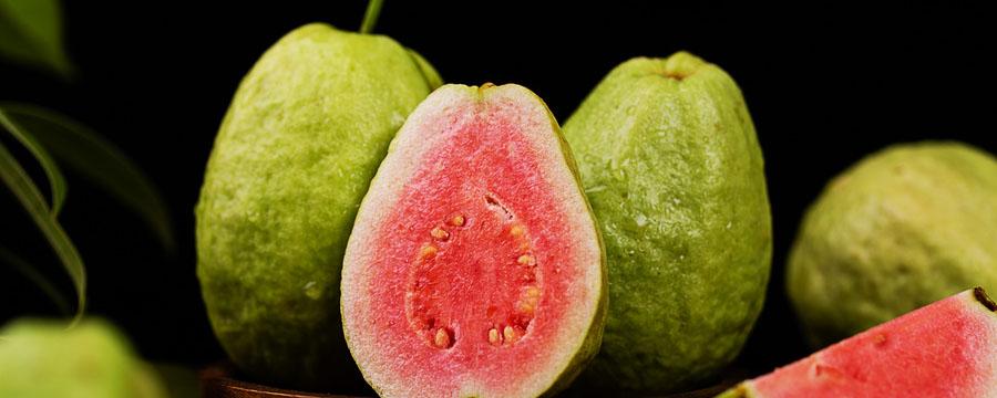 芭乐红心好吃还是白心好吃（芭乐红心与白心的区别）