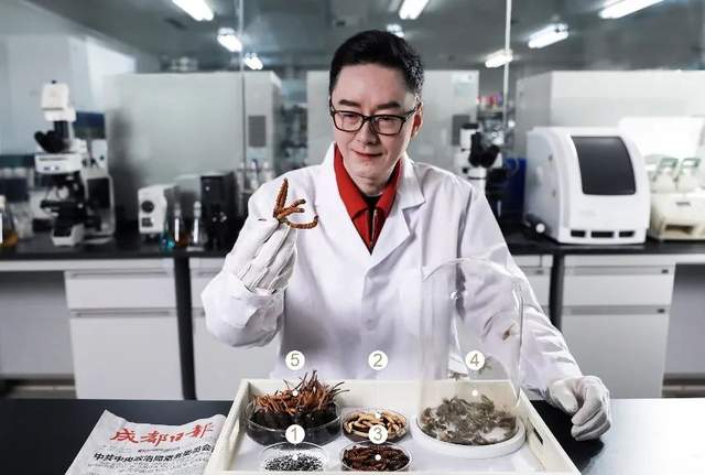 5万一瓶的听花酒,究竟什么人在喝 听花酒获得2021潜力新品